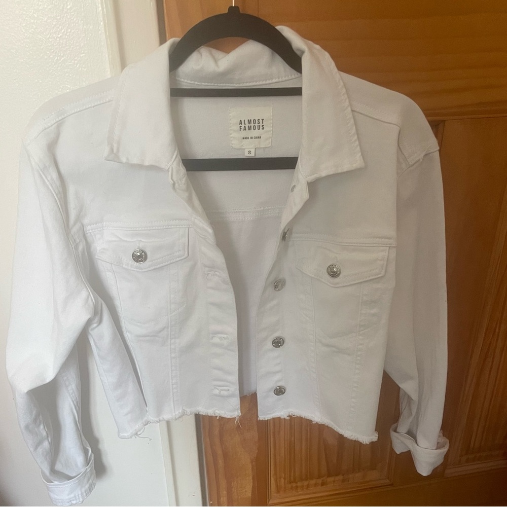 Almost Famous - white cropped denim jacket